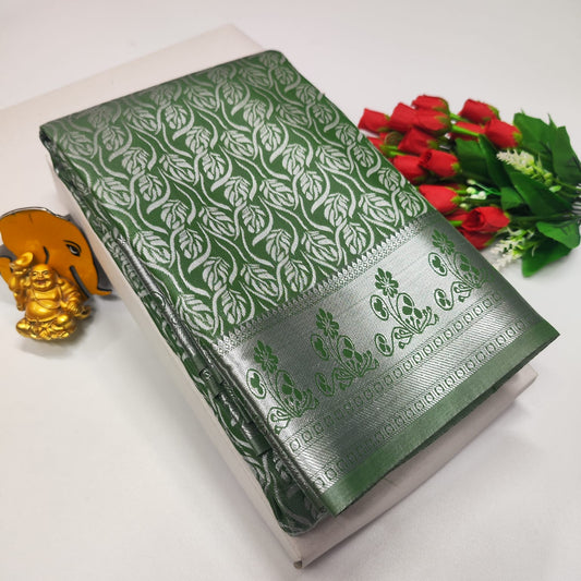 Bridal Brocade Saree – Kanchipuram Style with Rich Zari Pallu & Contrast Blouse